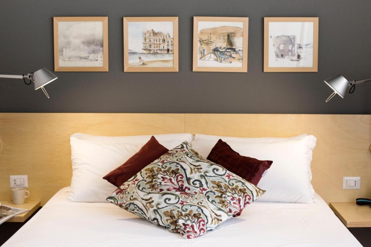 Vivaldo Suite Piazza Dei Martiri - Guest House Napoli Eksteriør billede