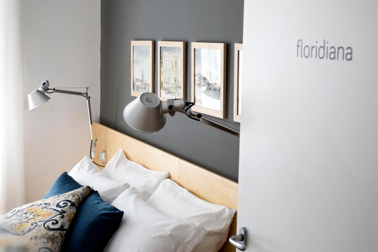 Vivaldo Suite Piazza Dei Martiri - Guest House Napoli Eksteriør billede