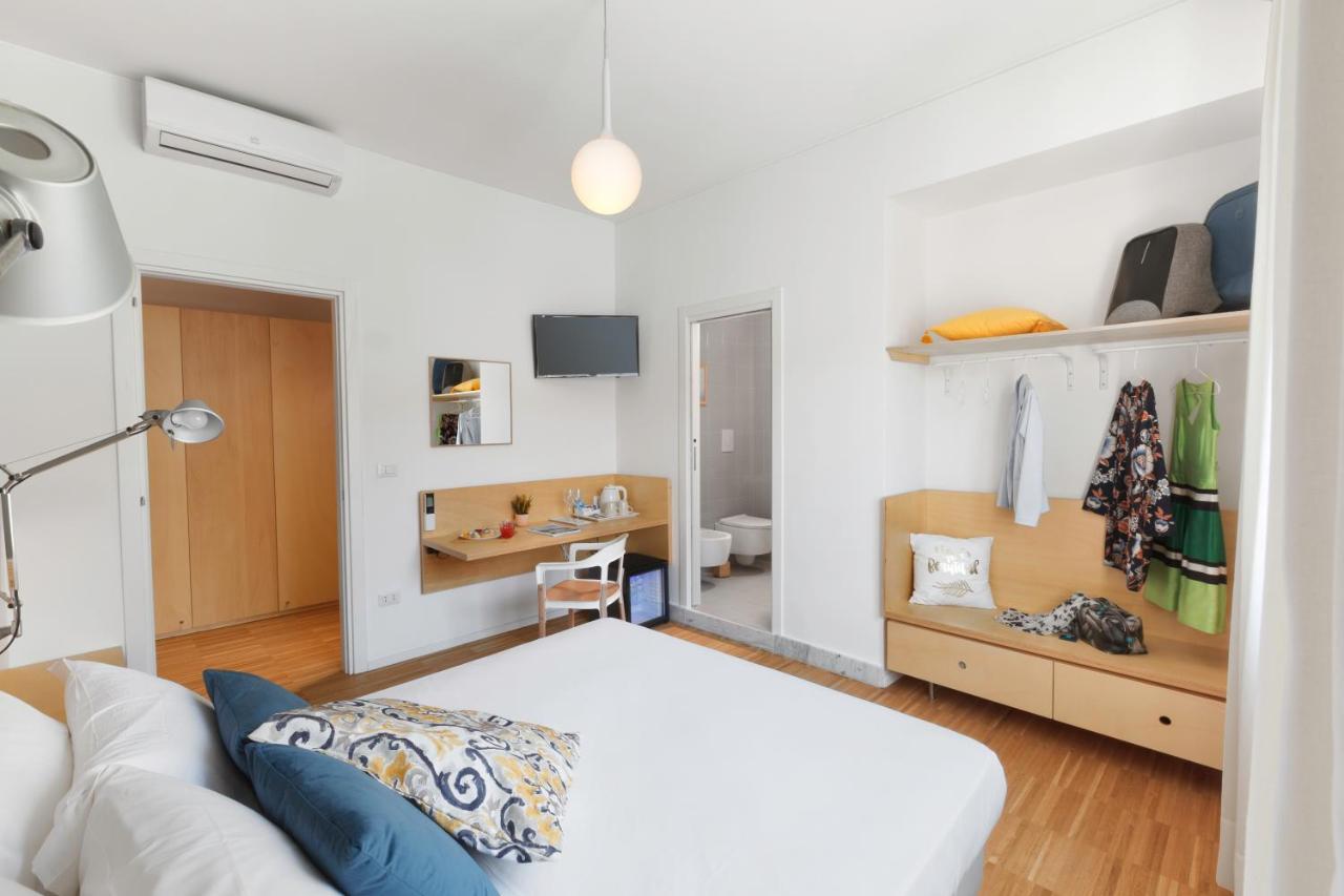 Vivaldo Suite Piazza Dei Martiri - Guest House Napoli Eksteriør billede